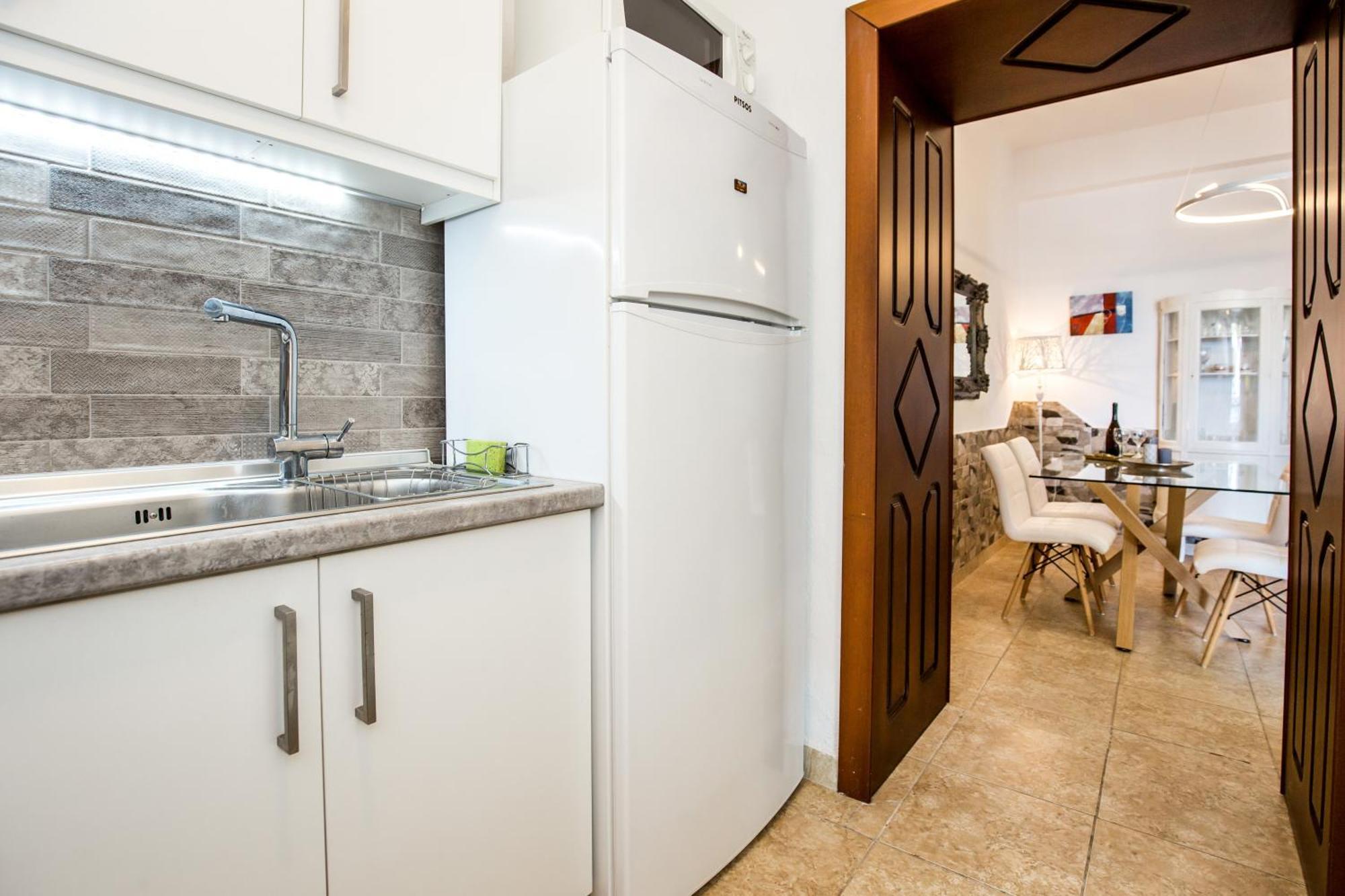 Golden Sunset Beach Apartment Скала-Каллірахіс Екстер'єр фото
